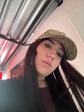 Munequita med44 online show from March 25, 12:11 pm