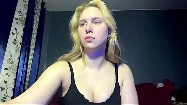 Snapshot of ShariLappas chatting on April 4, 7:22 pm ShariLappas online show from April 4, 7:22 pm