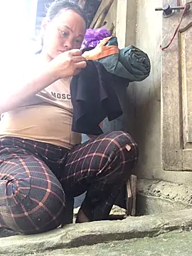 muimui990 online show from February 27, 6:02 am