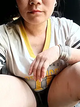 Lindxx-hot online show from April 6, 4:46 am