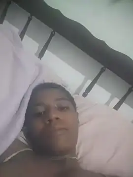 Snapshot of rakeliii chatting on March 27, 6:30 am rakeliii online show from March 27, 6:30 am