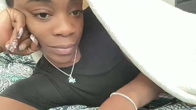 Snapshot of PetiteWet chatting on March 26, 7:30 pm PetiteWet online show from March 26, 7:30 pm