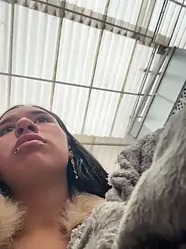 LilyRossi  online show from June 18, 11:58 am