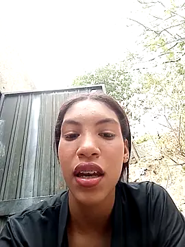 Snapshot of ginevere_20 chatting on April 11, 8:13 pm ginevere 20 online show from April 11, 8:13 pm