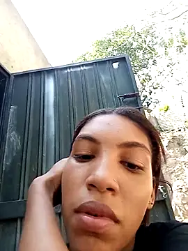 Snapshot of ginevere_20 chatting on April 12, 8:14 pm ginevere 20 online show from April 12, 8:14 pm