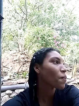 Snapshot of ginevere_20 chatting on April 14, 9:32 pm ginevere 20 online show from April 14, 9:32 pm
