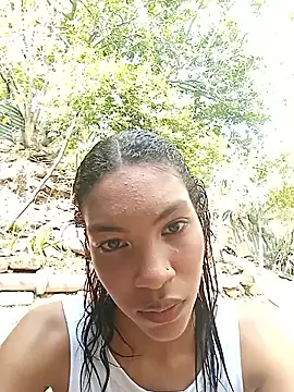 Snapshot of ginevere_20 chatting on April 24, 7:38 pm ginevere 20 online show from April 24, 7:38 pm