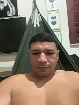 Snapshot of David-pontes chatting on February 27, 2:11 am David-pontes online show from February 27, 2:11 am