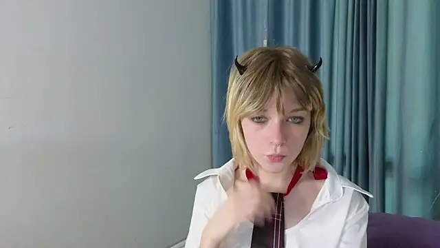 MollySally online show from May 20, 5:57 am