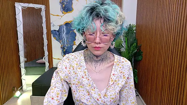 Lyra tay online show from May 27, 8:06 pm