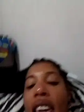 dandarapandorinha29 online show from April 3, 6:28 pm