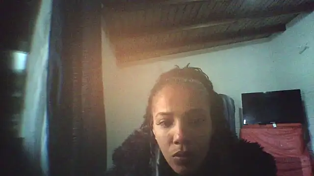 Snapshot of dandarapandorinha29 chatting on July 7, 1:37 pm dandarapandorinha29 online show from July 7, 1:37 pm