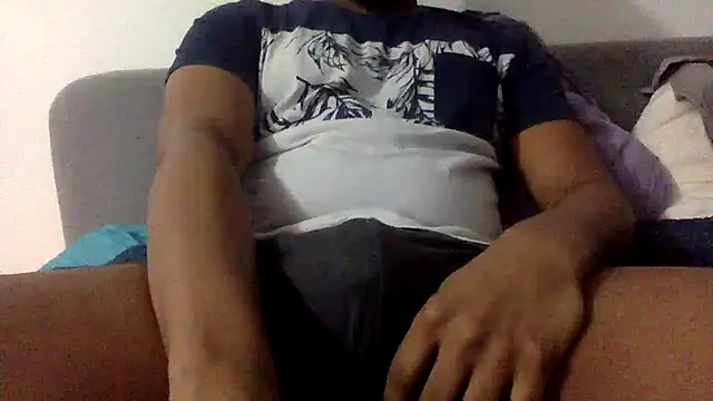 Jhblack75 online show from March 4, 11:49 am