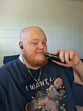 Snapshot of Sexydaddyredandgirls chatting on February 26, 11:48 pm Sexydaddyredandgirls online show from February 26, 11:48 pm