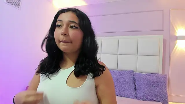 Snapshot of Emmyhorny__ chatting on March 3, 3:23 am Emmyhorny online show from March 3, 3:23 am