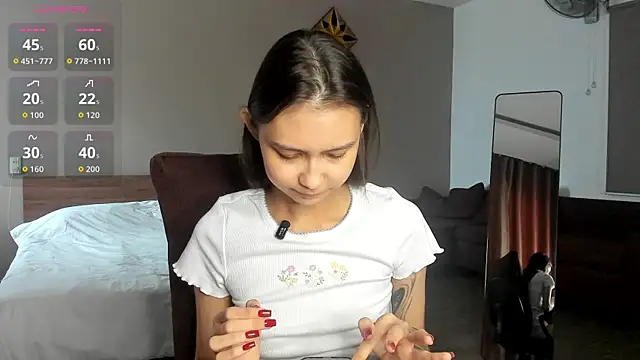 amy peachy online show from August 6, 4:36 am
