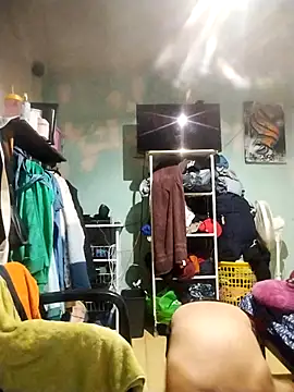 Snapshot of CardoMartinez01 chatting on July 18, 1:04 pm CardoMartinez01 online show from July 18, 1:04 pm