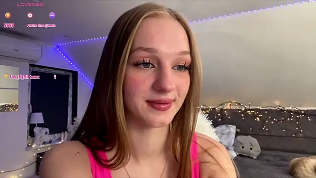 Snapshot of Anika_Socutehe chatting on June 25, 9:19 pm Anika Socutehe online show from June 25, 9:19 pm