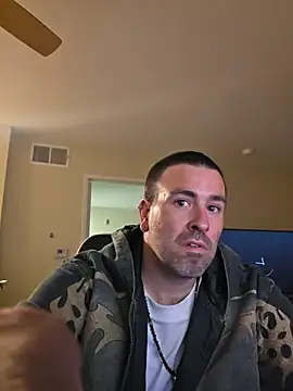 Biggbaddwulf7 online show from June 26, 6:51 am