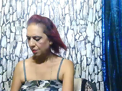 Snapshot of Hot_queen58 chatting on March 28, 1:43 pm Hot queen58 online show from March 28, 1:43 pm