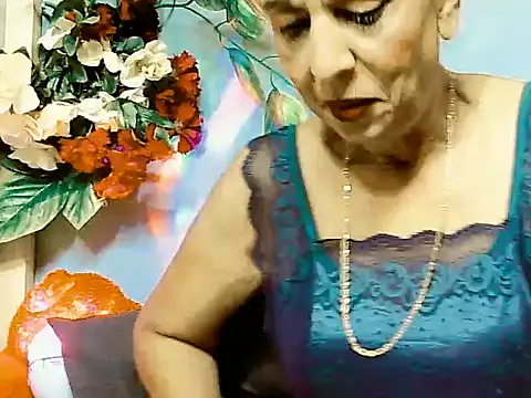 Snapshot of Hot_queen58 chatting on May 21, 6:15 pm Hot queen58 online show from May 21, 6:15 pm