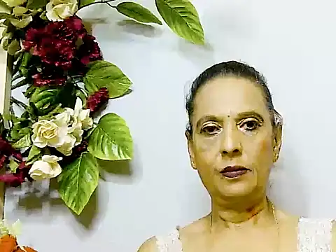 Snapshot of Hot_queen58 chatting on May 27, 4:09 am Hot queen58 online show from May 27, 4:09 am