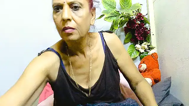 Snapshot of Hot_queen58 chatting on June 30, 6:25 am Hot queen58 online show from June 30, 6:25 am