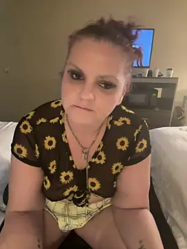 Snapshot of LoveMohr24 chatting on March 1, 6:43 pm LoveMohr24 online show from March 1, 6:43 pm