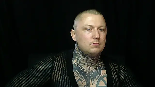 devilWithTats online show from March 13, 11:06 am
