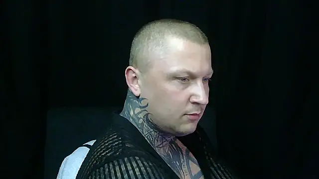 Snapshot of devilWithTats chatting on April 23, 12:15 pm devilWithTats online show from April 23, 12:15 pm