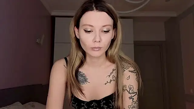 AliceTease online show from March 20, 10:31 am