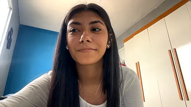 VeraGutschow online show from March 1, 2:08 pm