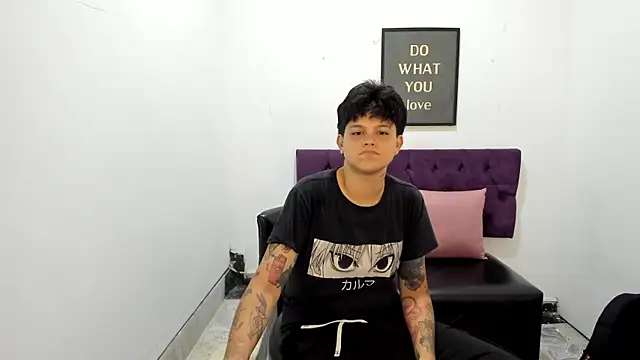 TomBoy Natali online show from April 16, 6:52 pm