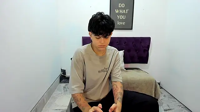 TomBoy Natali online show from May 22, 10:26 pm