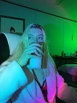 Rainsworld420 online show from April 5, 4:31 am