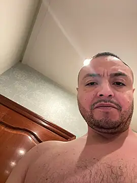 alexandeerr1986 online show from June 2, 5:37 pm