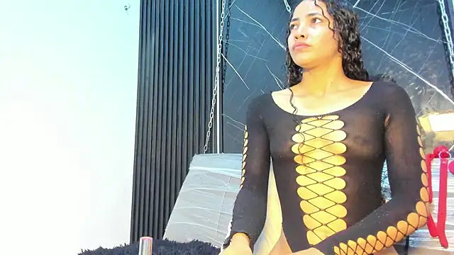 Megan Duskk online show from May 30, 12:35 pm