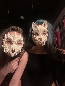 Snapshot of HotXGRLS chatting on March 2, 6:03 am HotXGRLS online show from March 2, 6:03 am