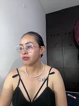 Anni Rose online show from March 11, 11:55 pm