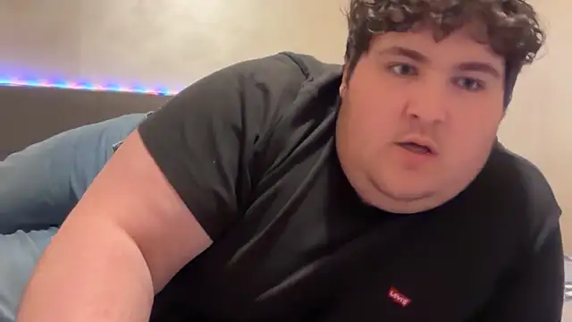 coppiachaserchubby online show from April 6, 7:59 pm