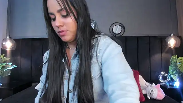 alejandra  garcia online show from May 13, 3:26 am