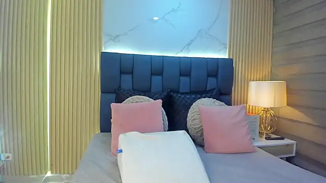 AmaraTexas online show from April 13, 11:21 pm