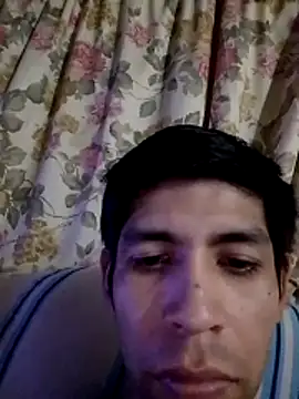 Snapshot of Crischicofresa chatting on March 1, 4:58 am Crischicofresa online show from March 1, 4:58 am