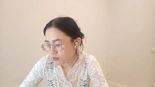 SolvedGlobe online show from April 14, 1:17 pm