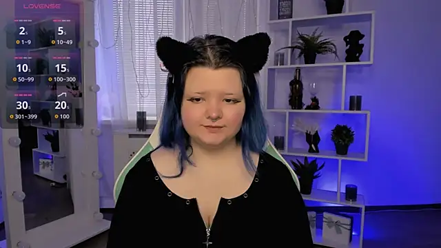 Lunaar  online show from March 28, 7:30 am