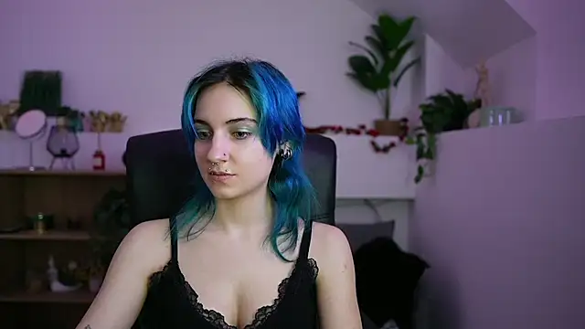 stacy  x3 online show from April 6, 8:15 am