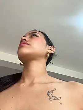 Mia-villalobos online show from June 16, 5:26 pm