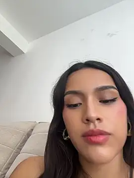 Mia-villalobos online show from June 24, 3:33 pm