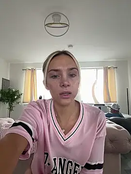 Naughtyblondex online show from June 28, 12:33 pm