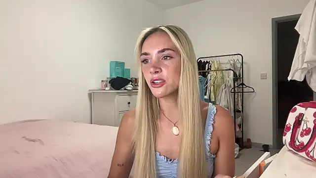 Naughtyblondex online show from July 15, 10:48 pm